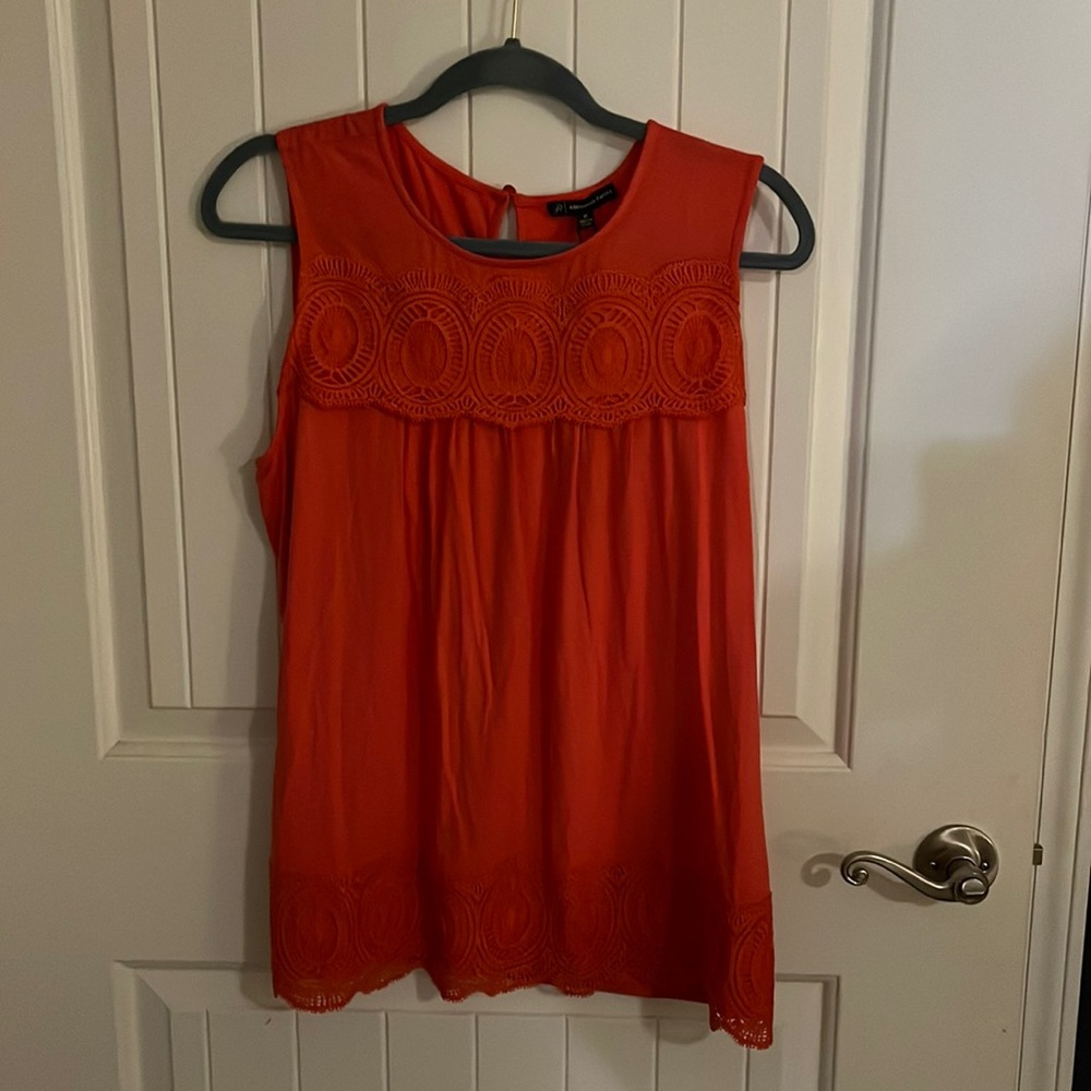 NWT Sz M Adrianna Pappell sleeveless tank coral